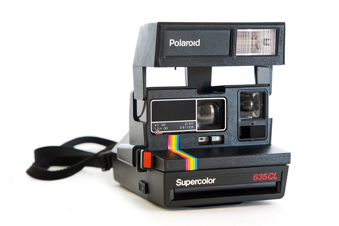 En gammal polaroidkamera